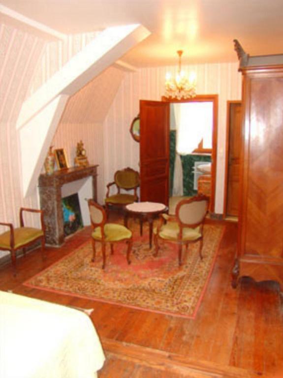 Château de la Court d'Aron Saint-Cyr-en-Talmondais Quarto foto